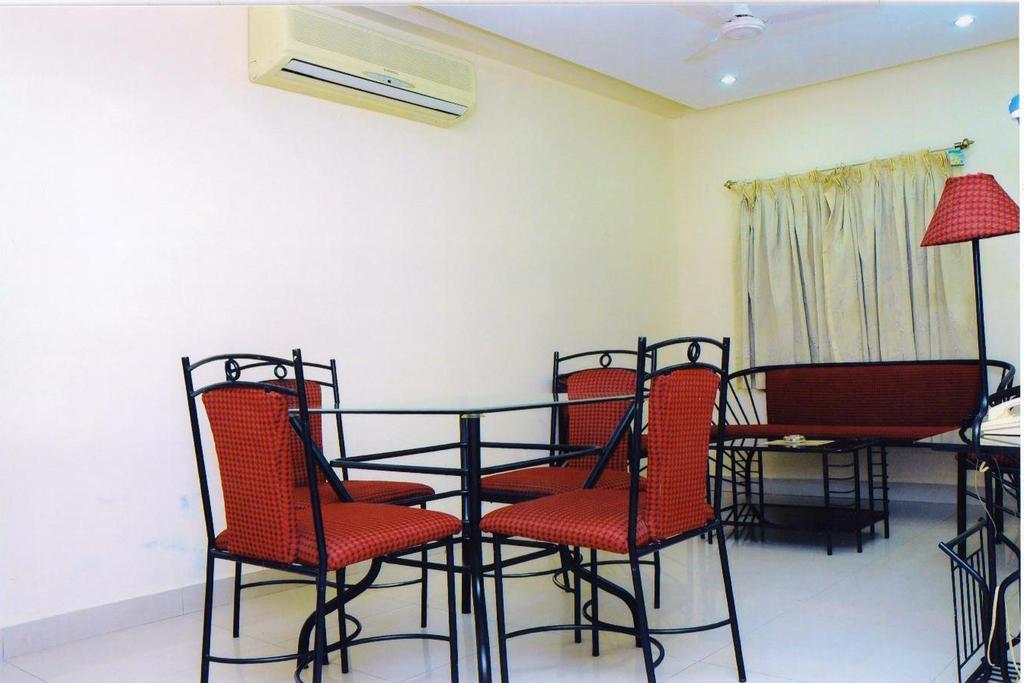 Hotel Padmini Residency Hyderabad Ngoại thất bức ảnh