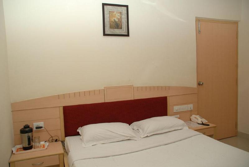 Hotel Padmini Residency Hyderabad Ngoại thất bức ảnh