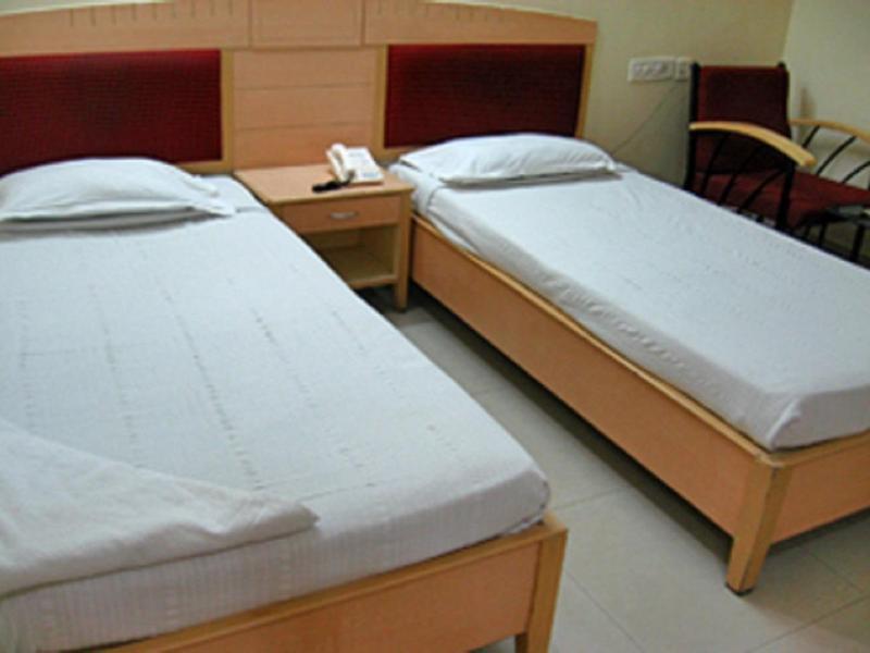 Hotel Padmini Residency Hyderabad Ngoại thất bức ảnh